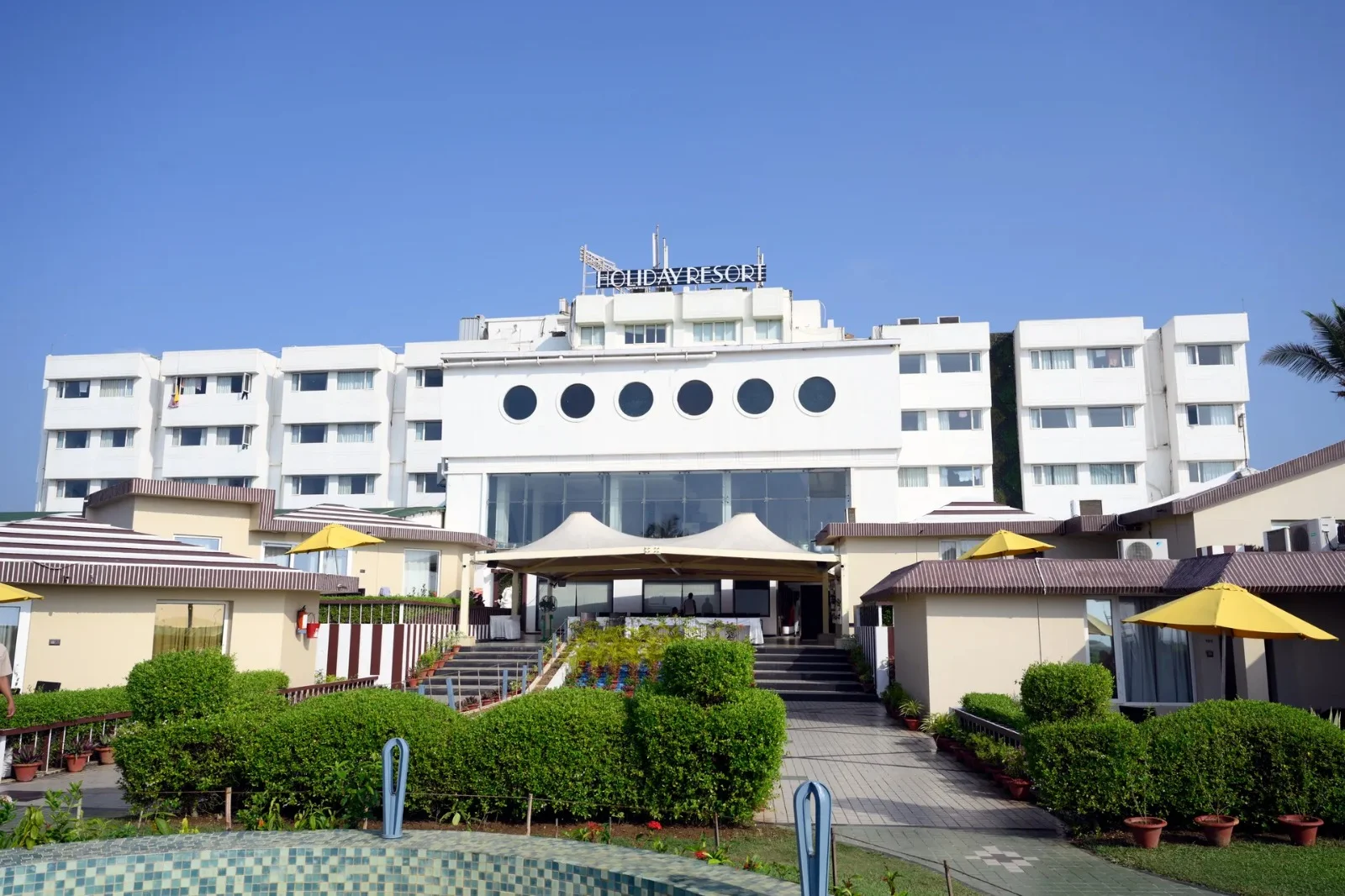 Hotel Holiday Resort Puri